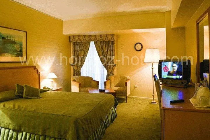 Room 3 of 12