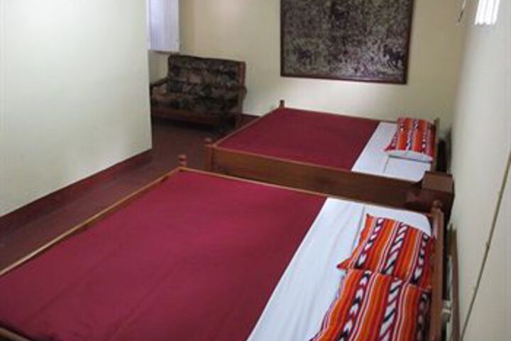 Room 13 of 27