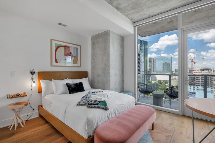 Room 46 of 860