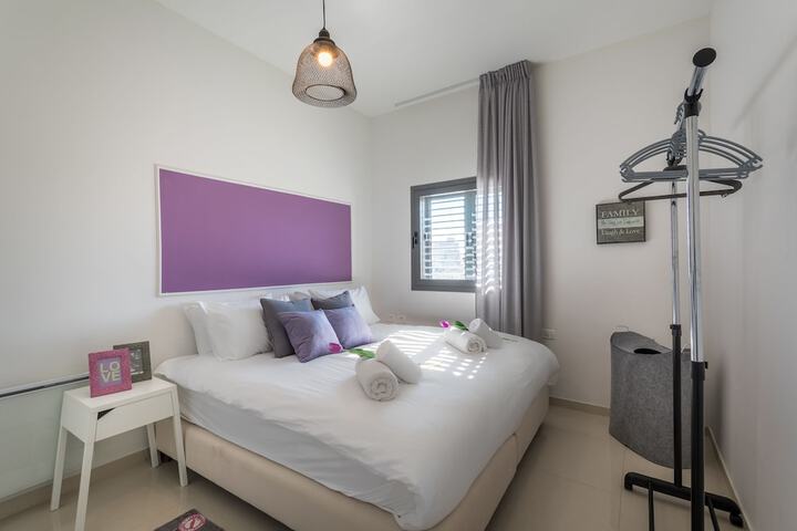 Room 5 of 33