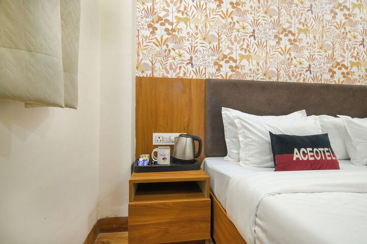 Room 26 of 48