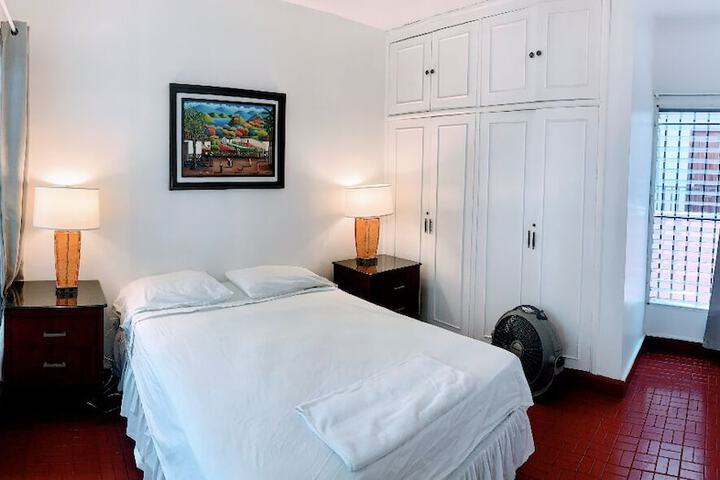 Room 25 of 44