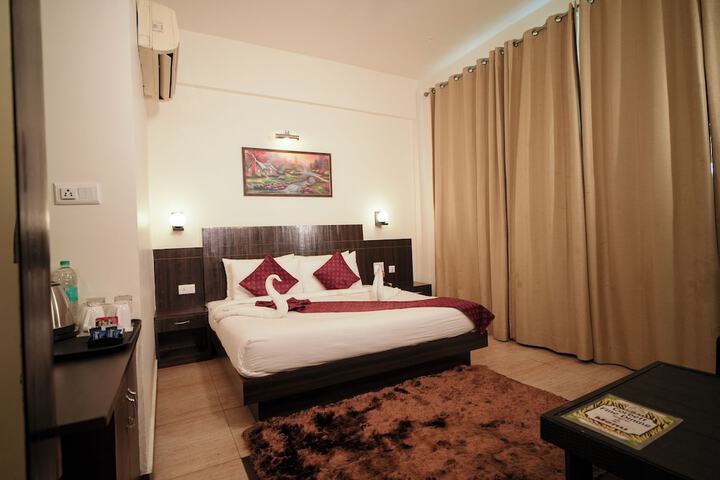 Room 26 of 82
