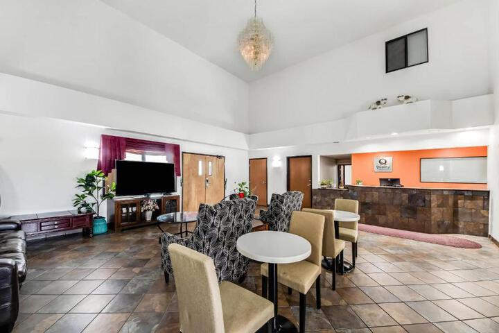 Hotel Interior 8 of 22
