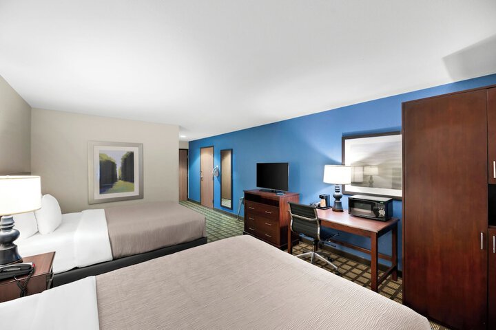 Room 11 of 38