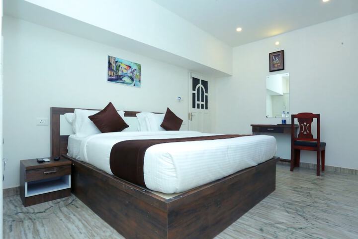Room 7 of 17