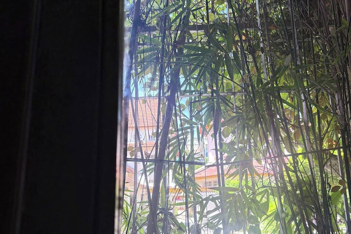 Room 4 of 12