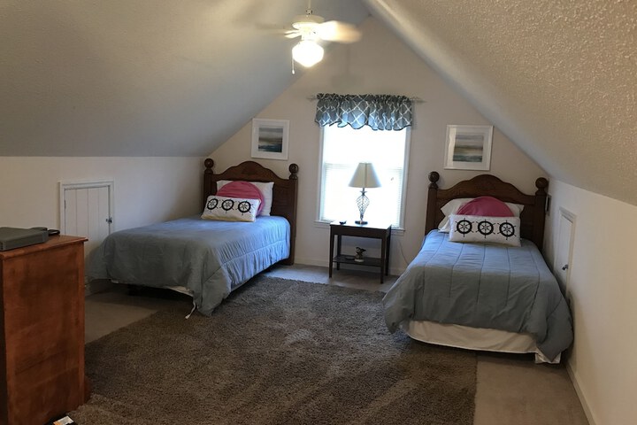 Room 337 of 400