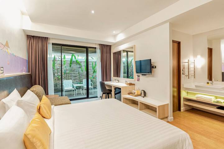 Room 25 of 272