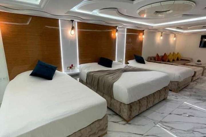 Room 20 of 28