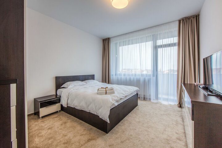 Room 2 of 45