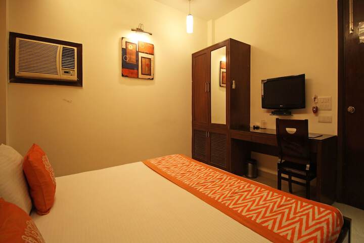 Room 15 of 16