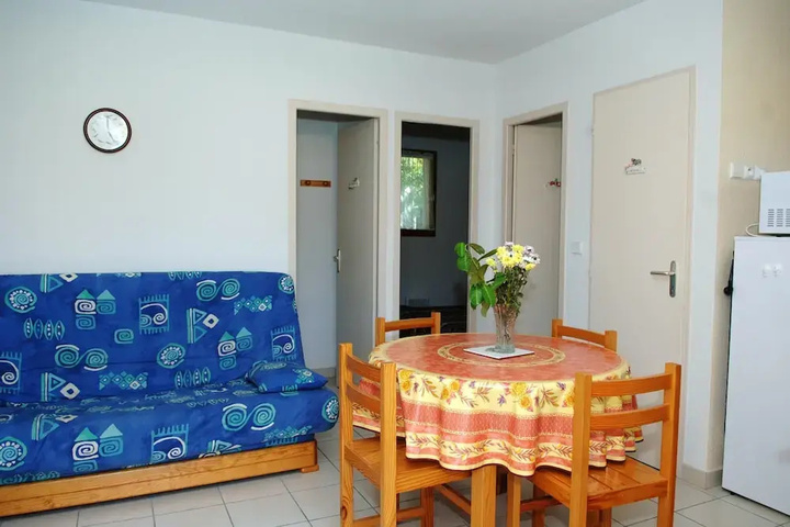 Exterior of House With 2 Bedrooms in Estang With Shared Pool, Furnished Garden and Wifi - 100 km From the Beach
