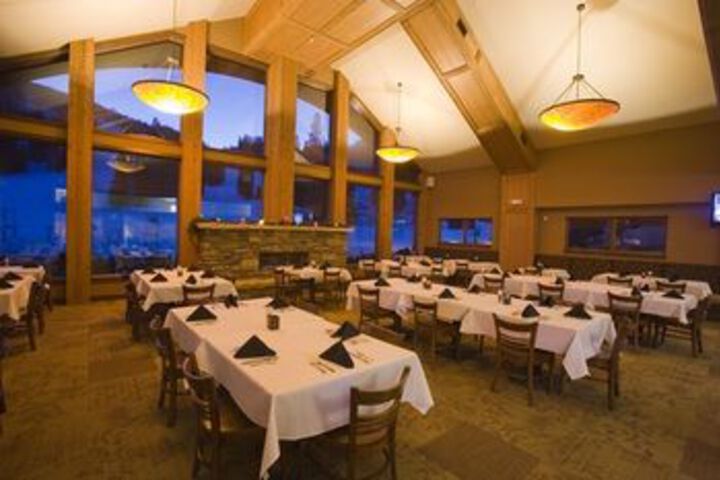 Dining 33 of 33