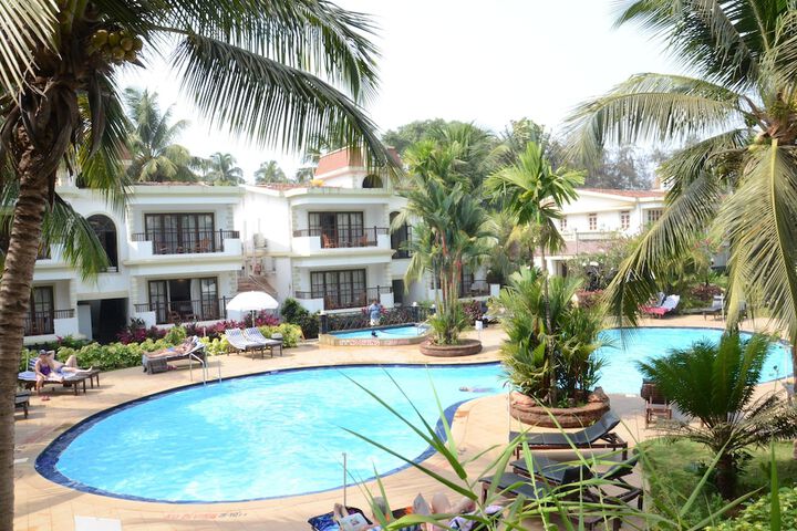 Pool Hotel