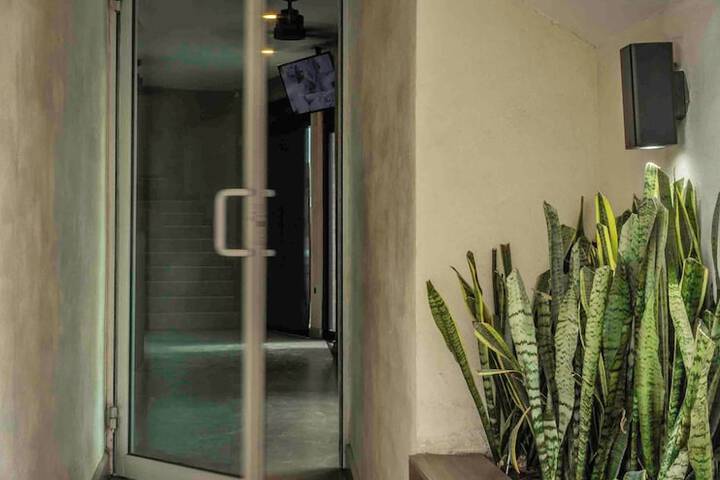 Hotel 35 of 36
