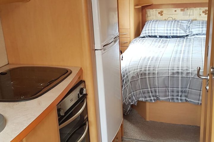 Room 4 of 17
