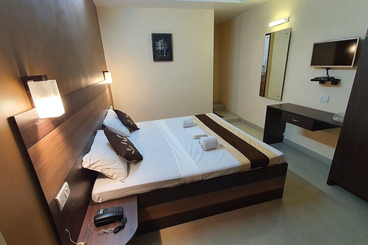 Room 42 of 50