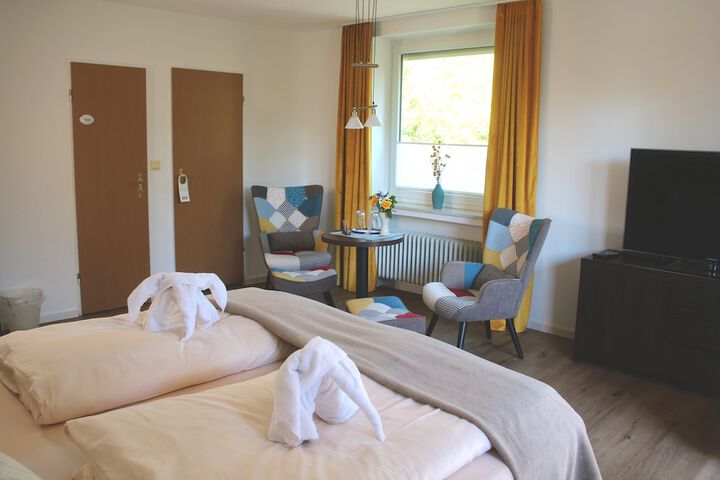 Room 4 of 48