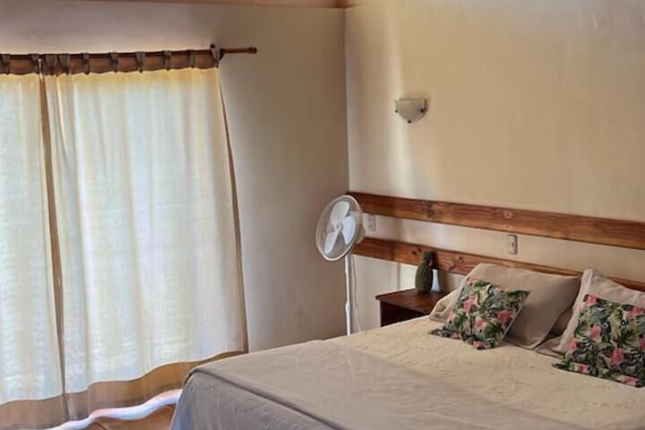 Room 8 of 14