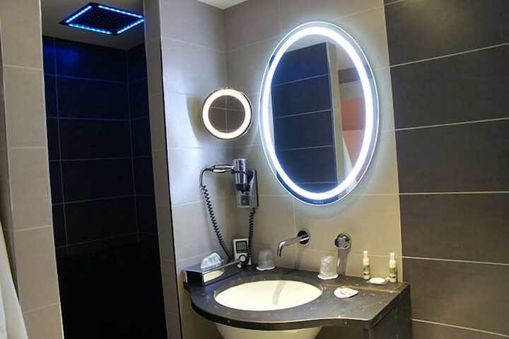 Bathroom Interior Photo