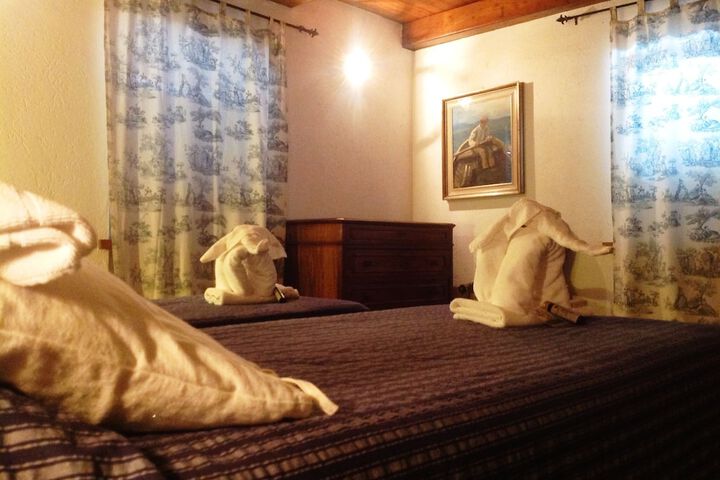 Room 10 of 31