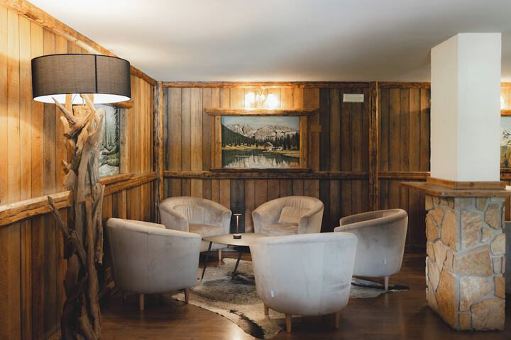 Room 6 of 29