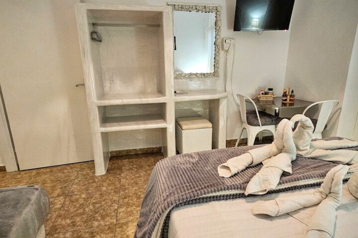 Room 37 of 278