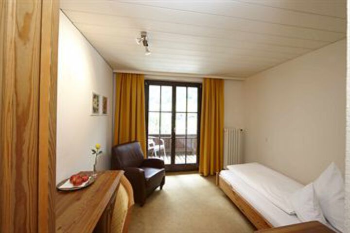 Room 22 of 45