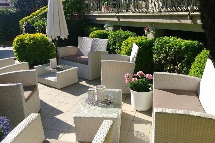 Terrace/Patio 12 of 30