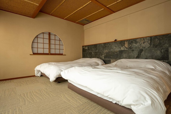 Room 20 of 246