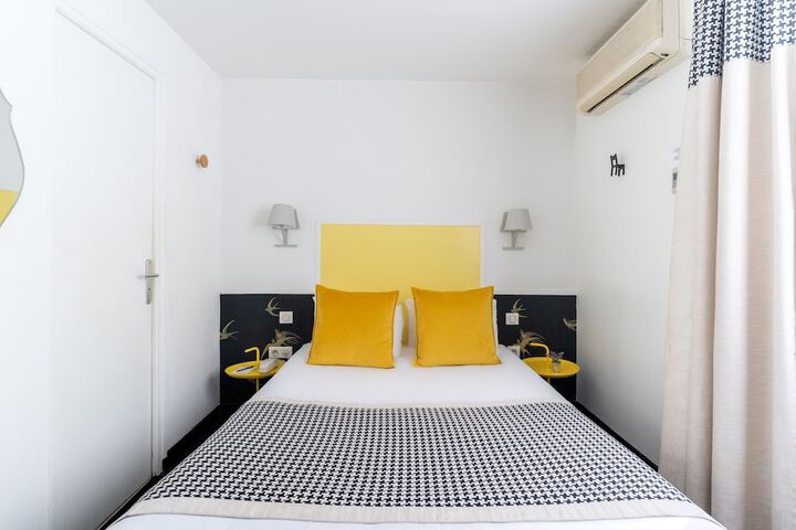 Room 26 of 60
