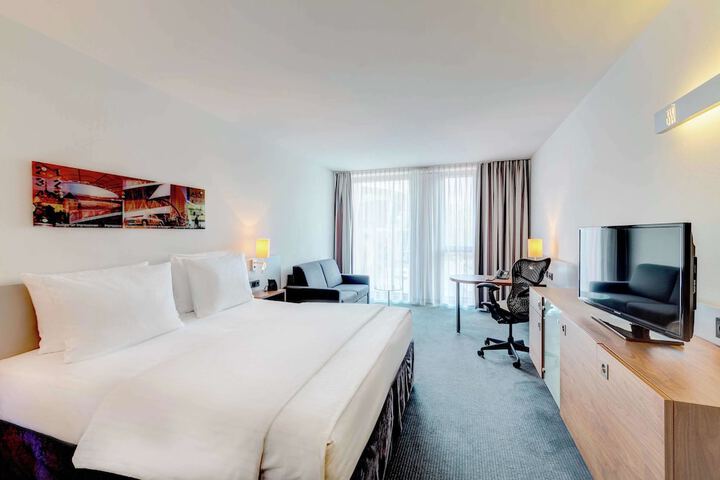 Room 19 of 61