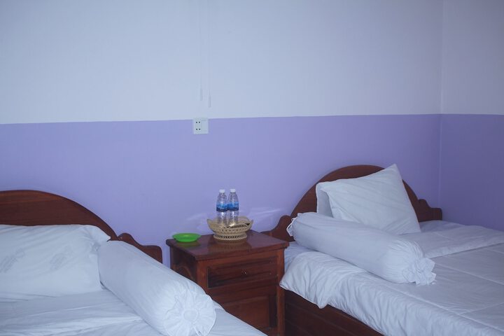 Room 7 of 36