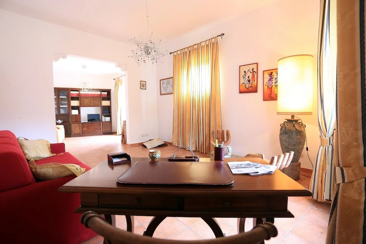 Room 5 of 21