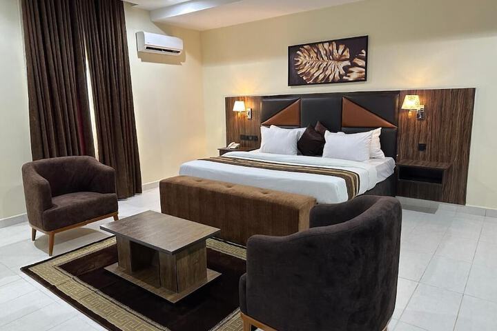 Room 20 of 62
