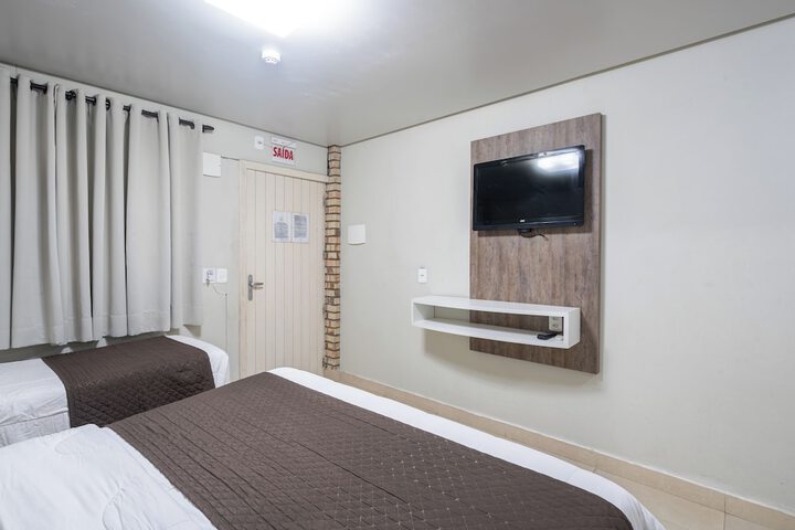 Room 12 of 39