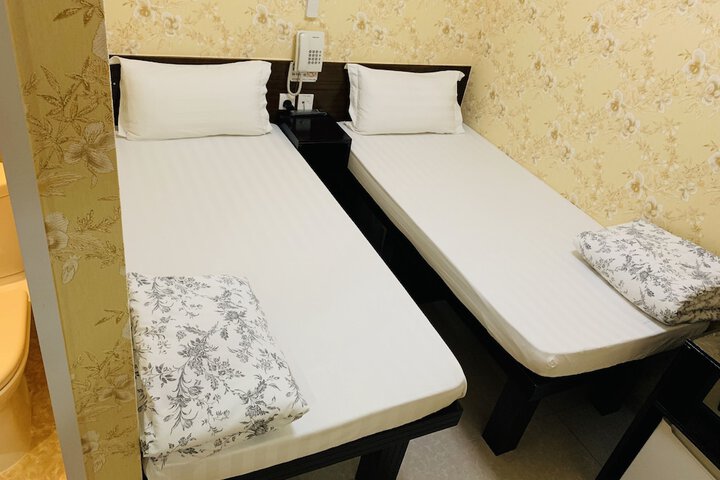 Room 10 of 139
