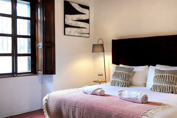 Room 30 of 74