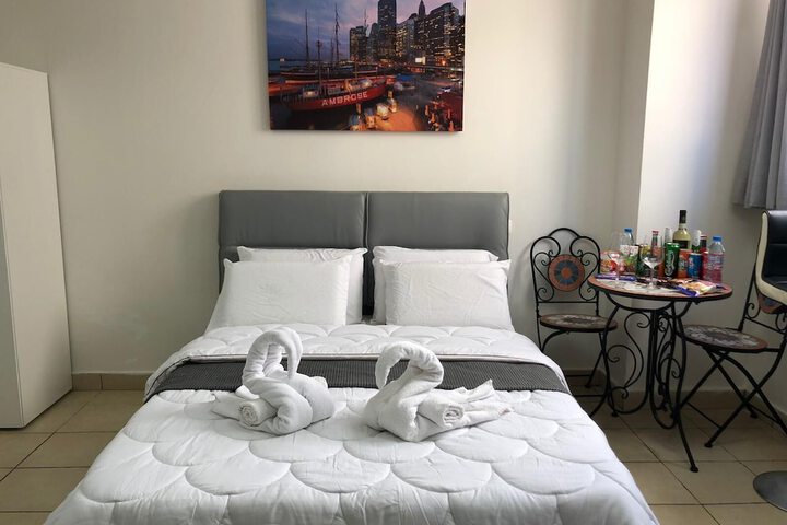 Room 44 of 140