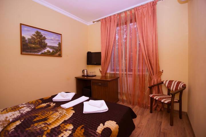 Room 10 of 89