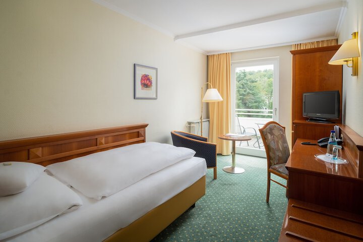 Room 10 of 44