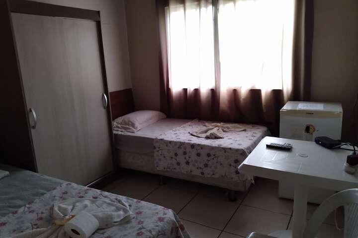 Room 6 of 6