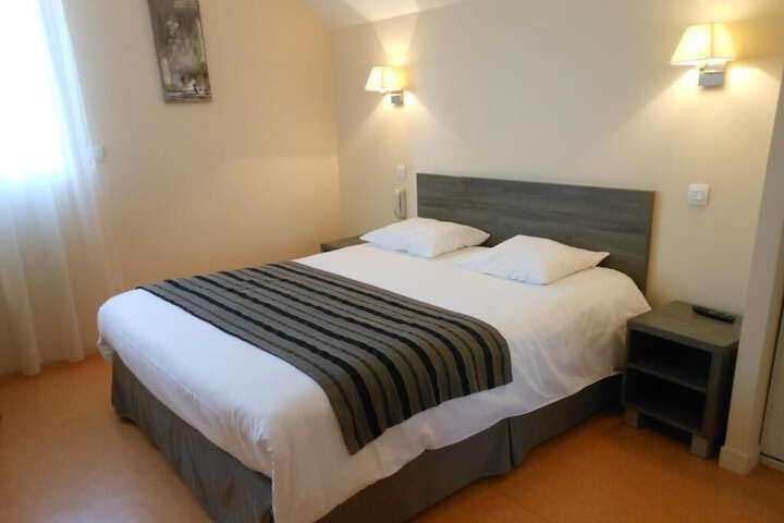 Room 3 of 55