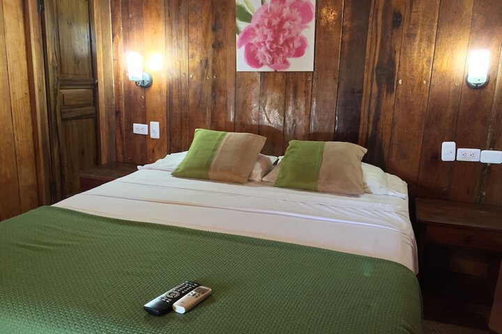 Room 25 of 73