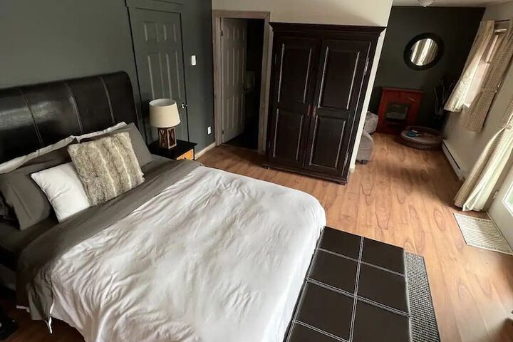 Room 17 of 105