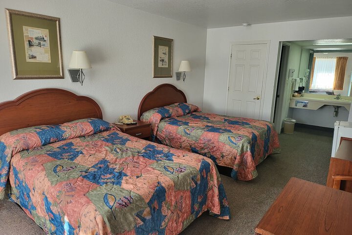 Comfort Double Room 2 Queen Beds (9 of 13)