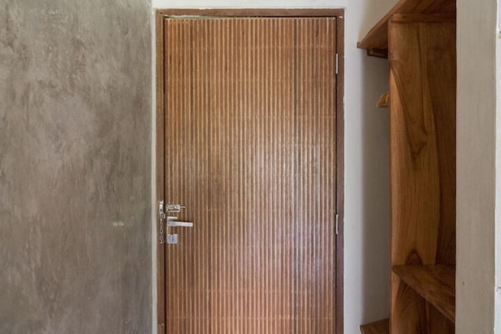 Room 6 of 44