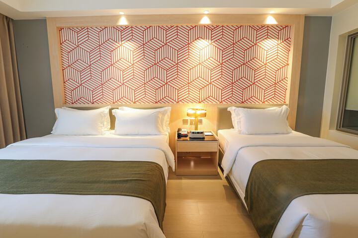 Room 17 of 62