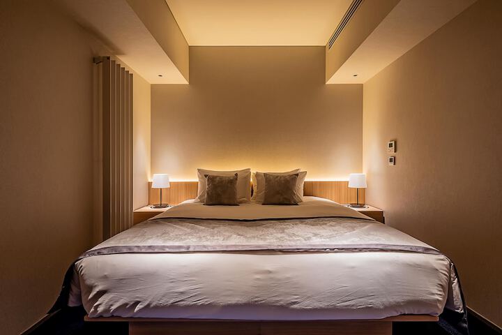 Room 16 of 121